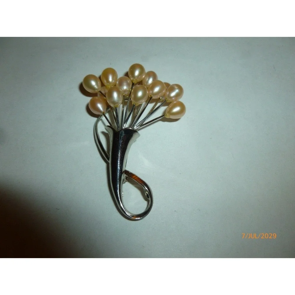Vintage Silver Tone Faux Pearl Balloon Bouquet Brooch Pin Cream Teardrop Cluster
